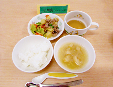 給食の写真